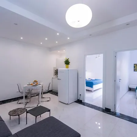 Daire Kapitano Taormina